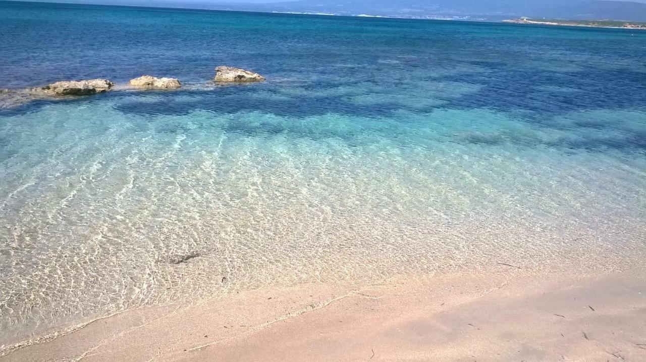 Appartamento Joanna Nurachi Εξωτερικό φωτογραφία